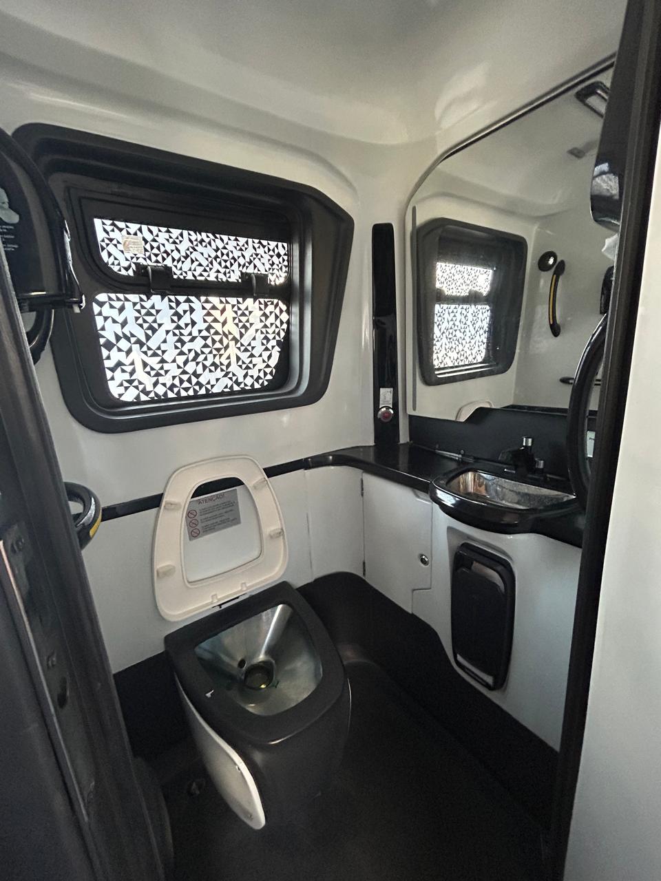 Interior 3