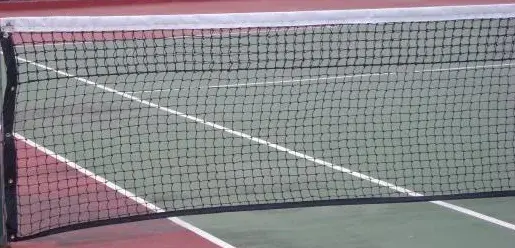 Rede de proteção para quadra de tenis